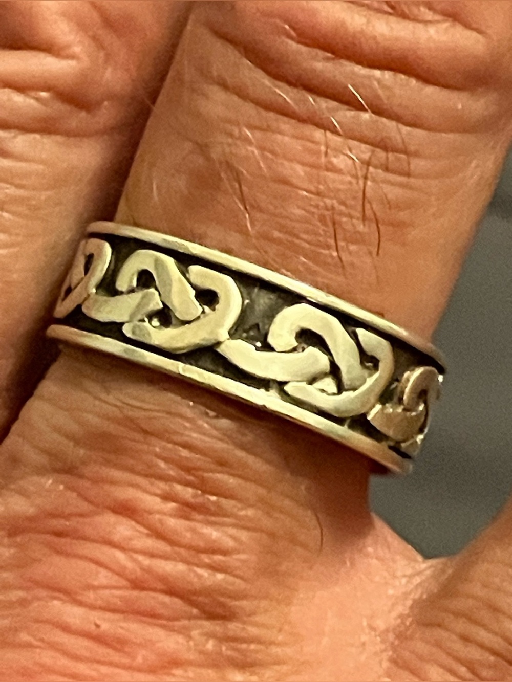 🏷️ 1989 Vintage New Zealand Sterling Silver Celtic Knot Spinner Ring
